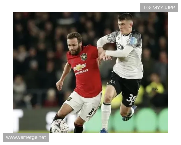 曼联争四形势持续变化,对球队赛季走势形成制约 曼联争四形势持续变化,对球队赛季走势形成制约