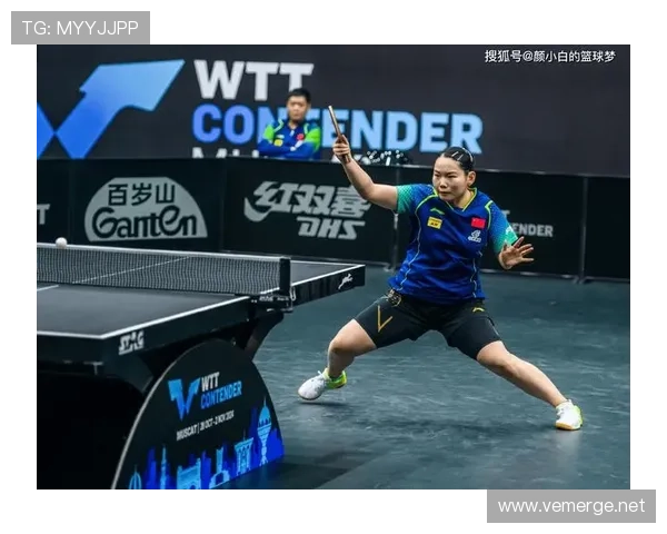 何卓佳连日常咖啡都能点出篮球明星的甜头，普通人真没法！