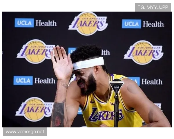 里夫斯无球跑动占比提升，湖人外线火力更均衡